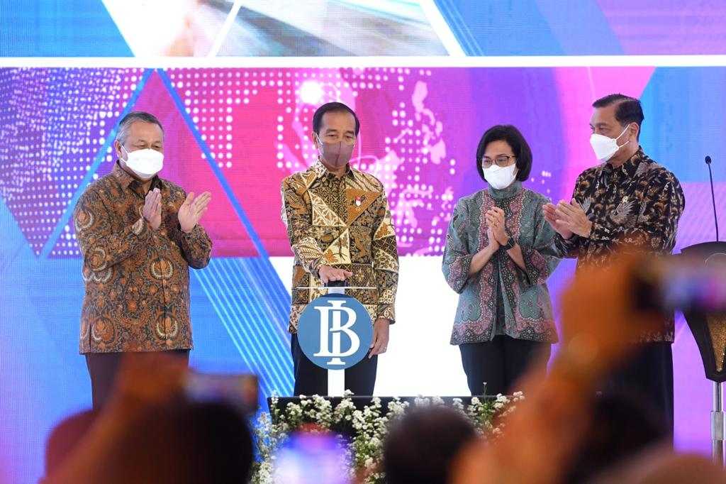 Jokowi Apresiasi Peluncuran KKP Domestik dan QRIS Antarnegara